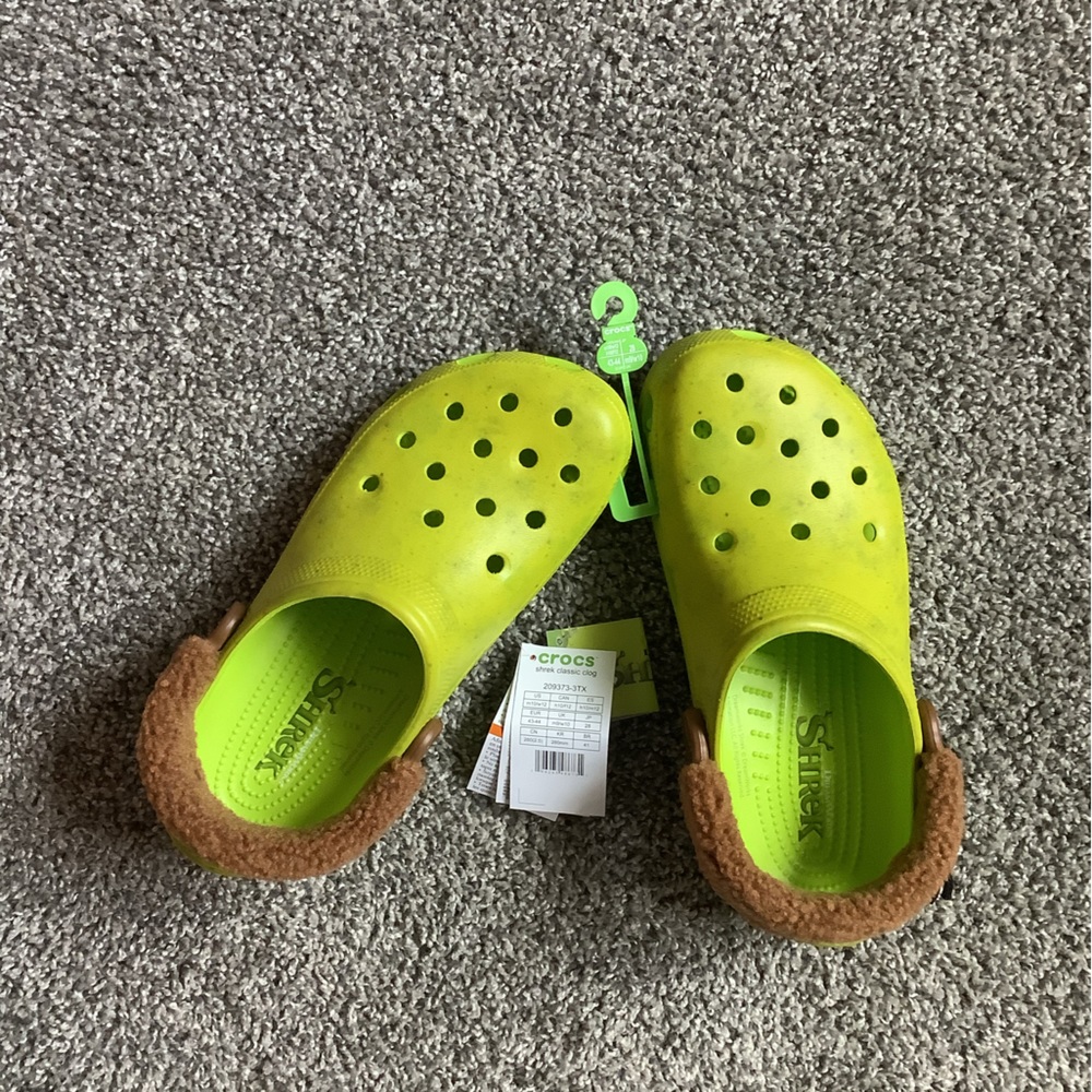 Sherk Crocs (no ears/nose)